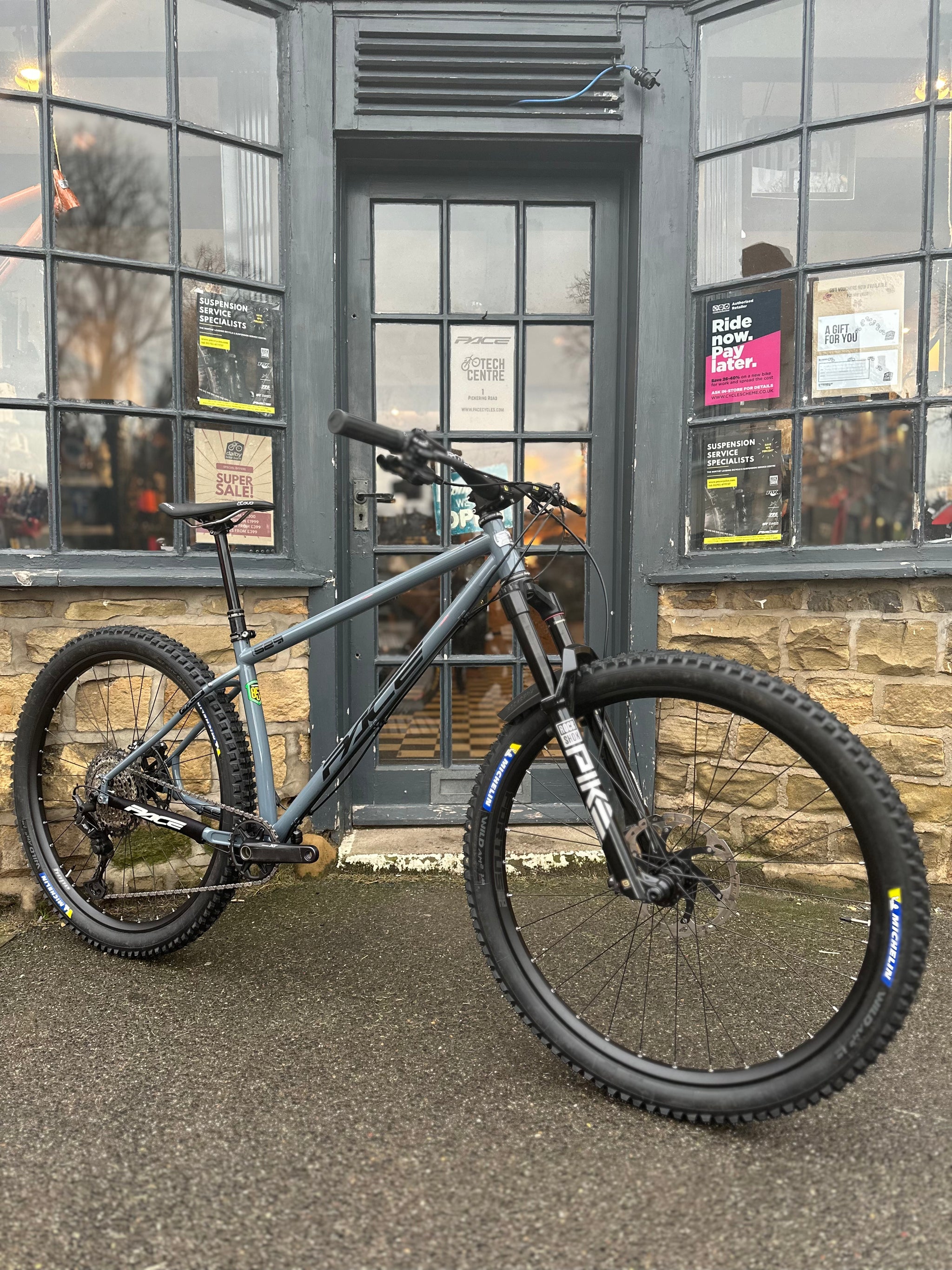 RC529/RC629 LIMITED BIKE OFFER