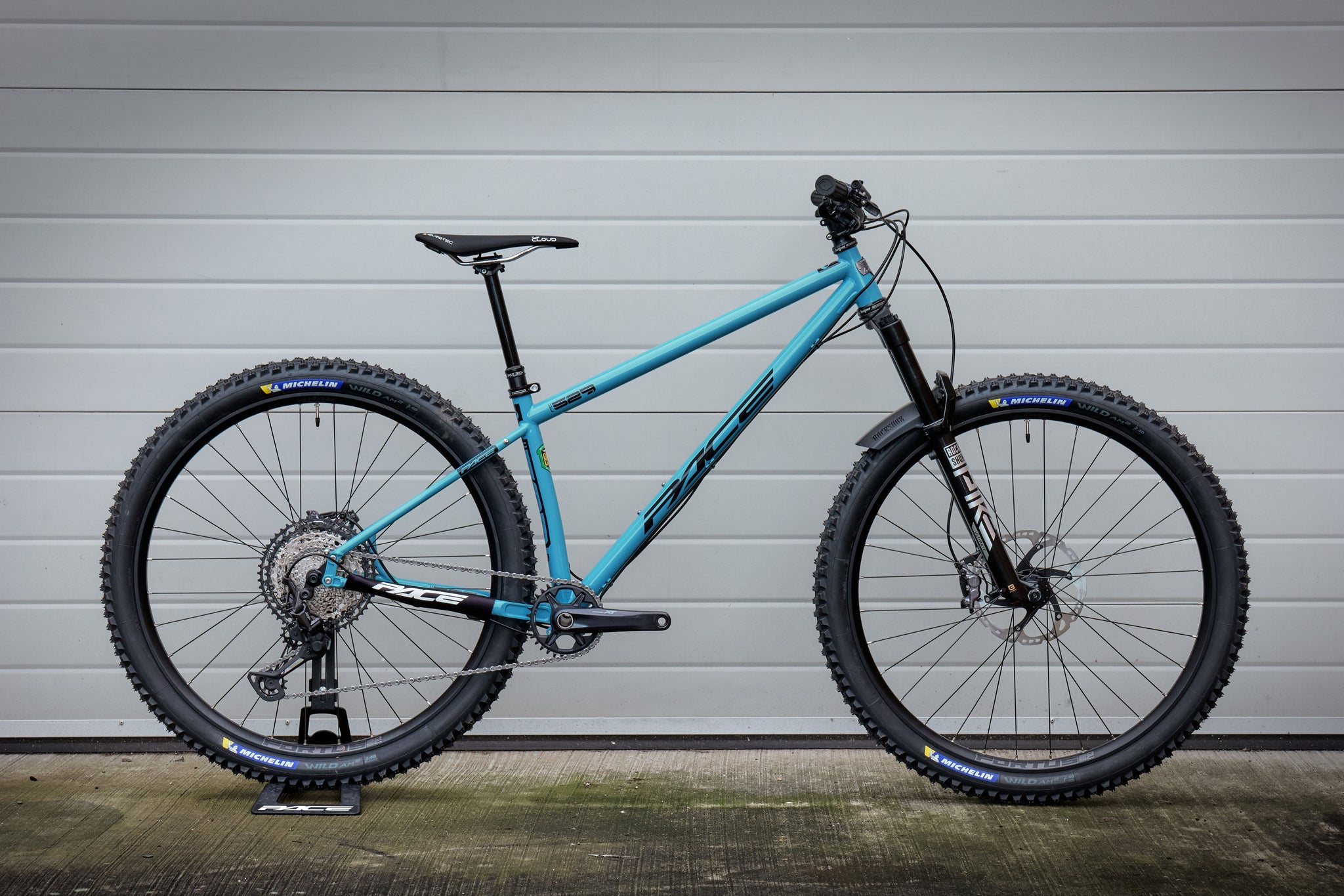 RC529/RC629 LIMITED BIKE OFFER