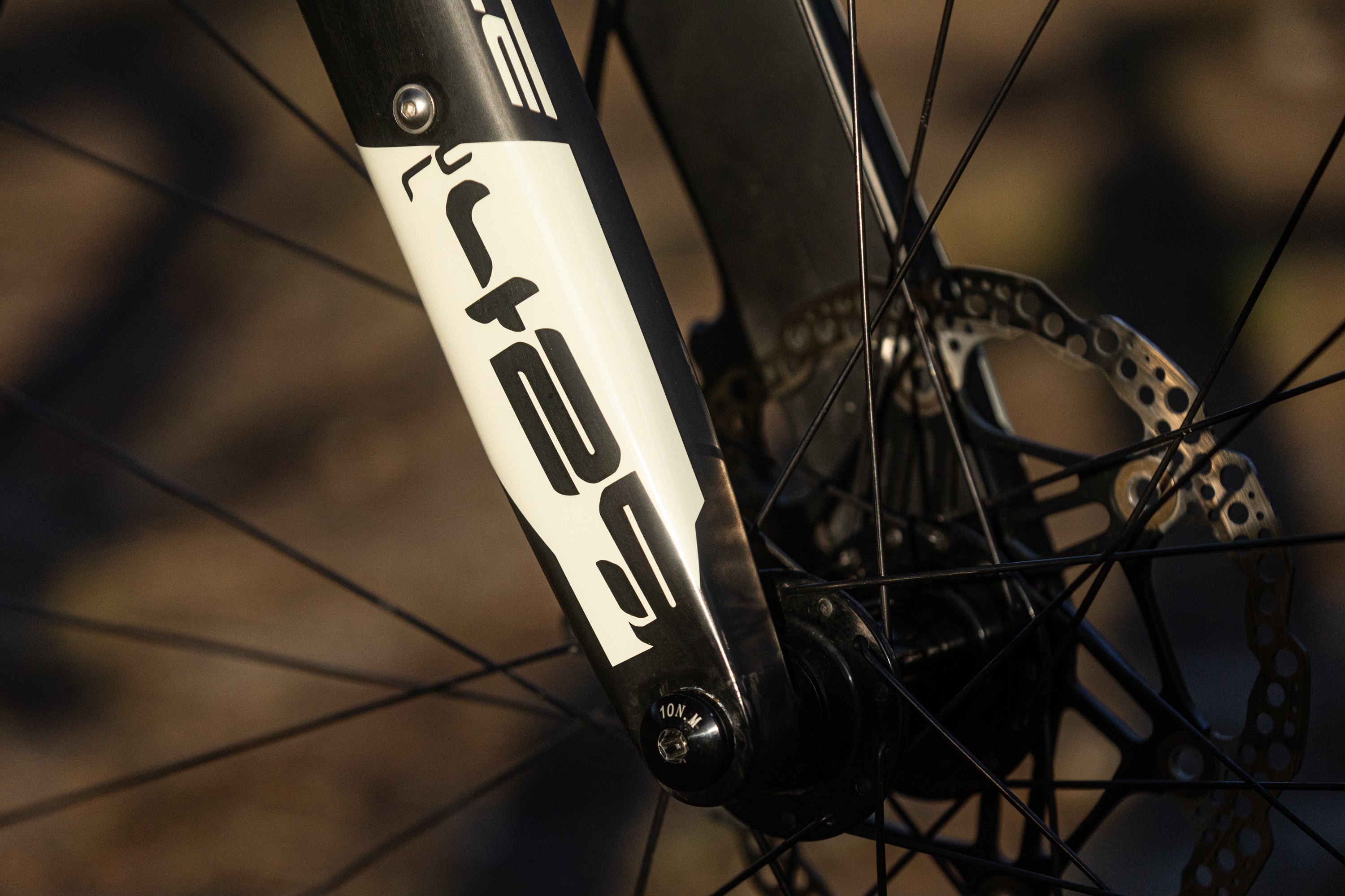 Pace RC33 carbon fork